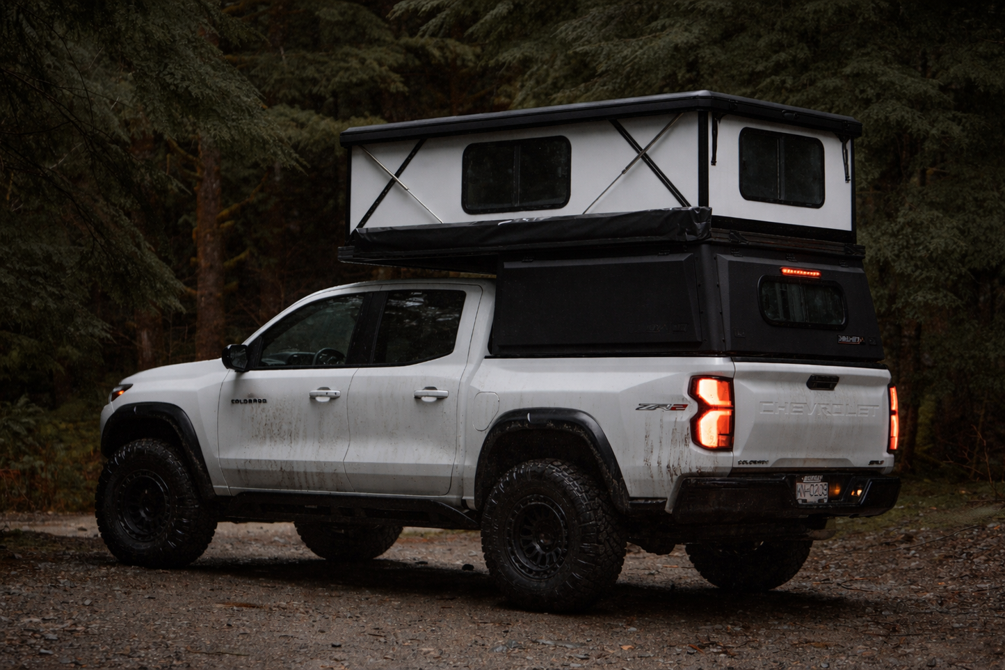 2016-2023 Toyota Tacoma (5ft bed) Hard-Wall Camper