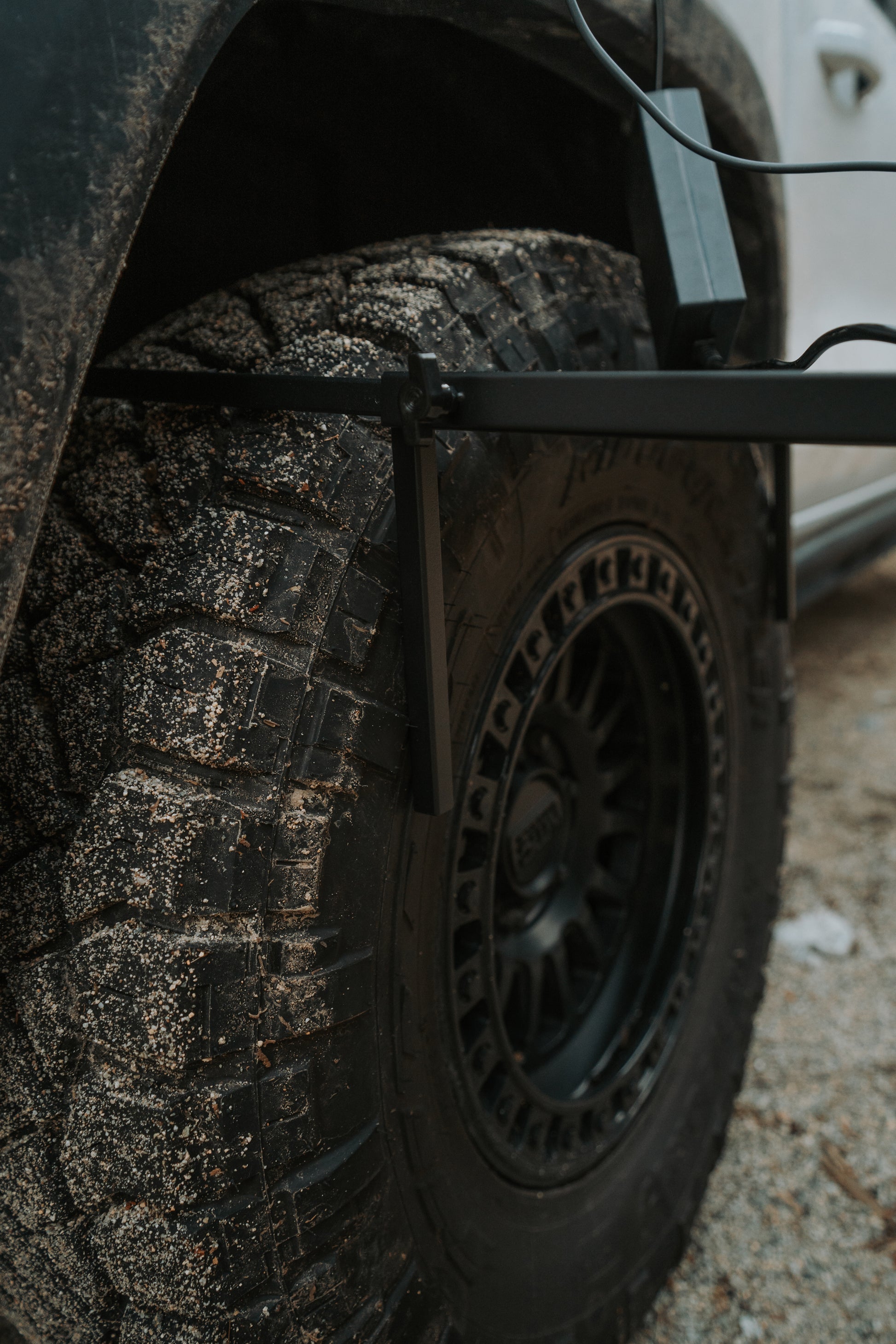 tire table legs mounts on tire