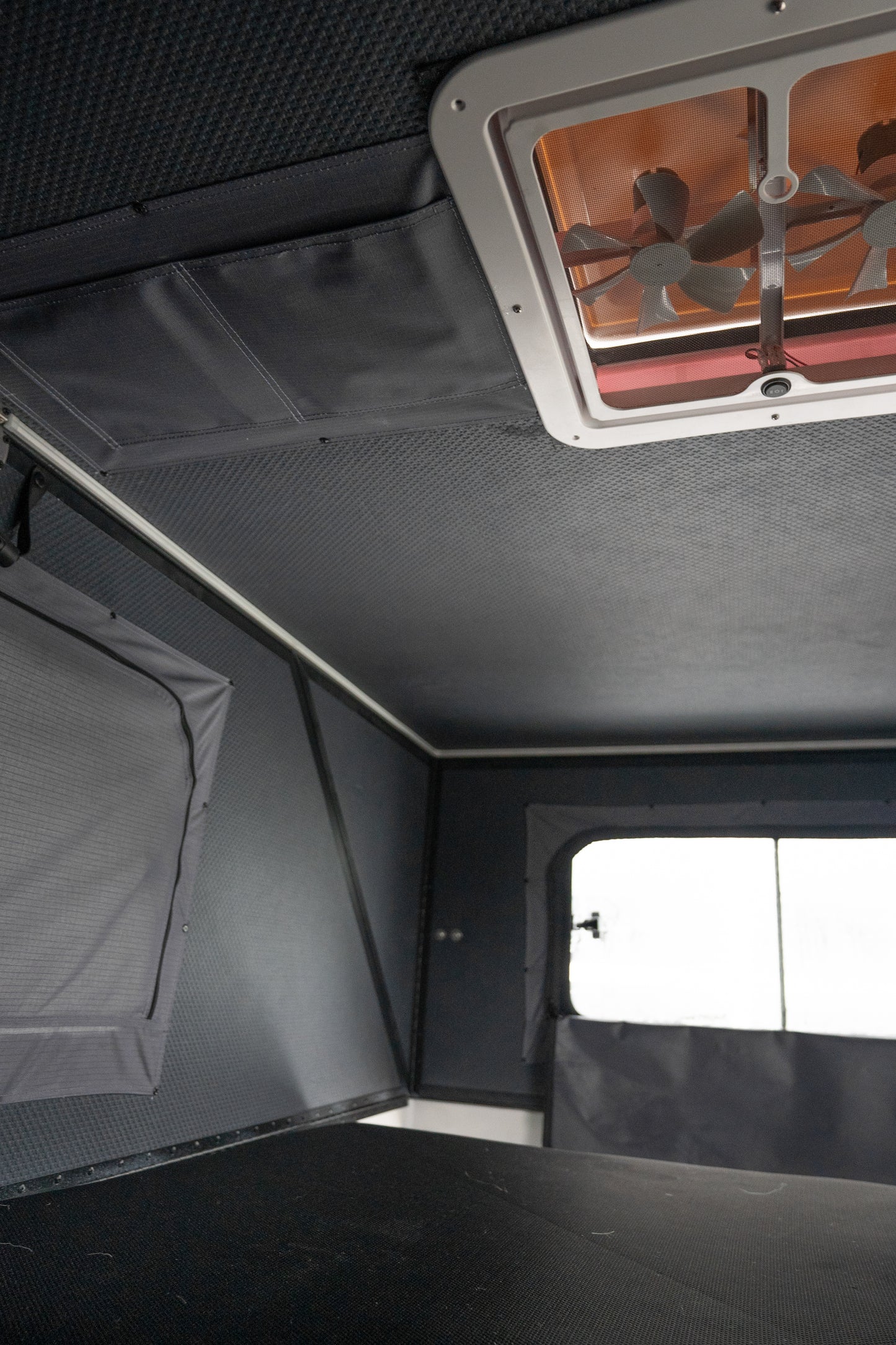 2016-2023 Toyota Tacoma (5ft bed) Hard-Wall Camper