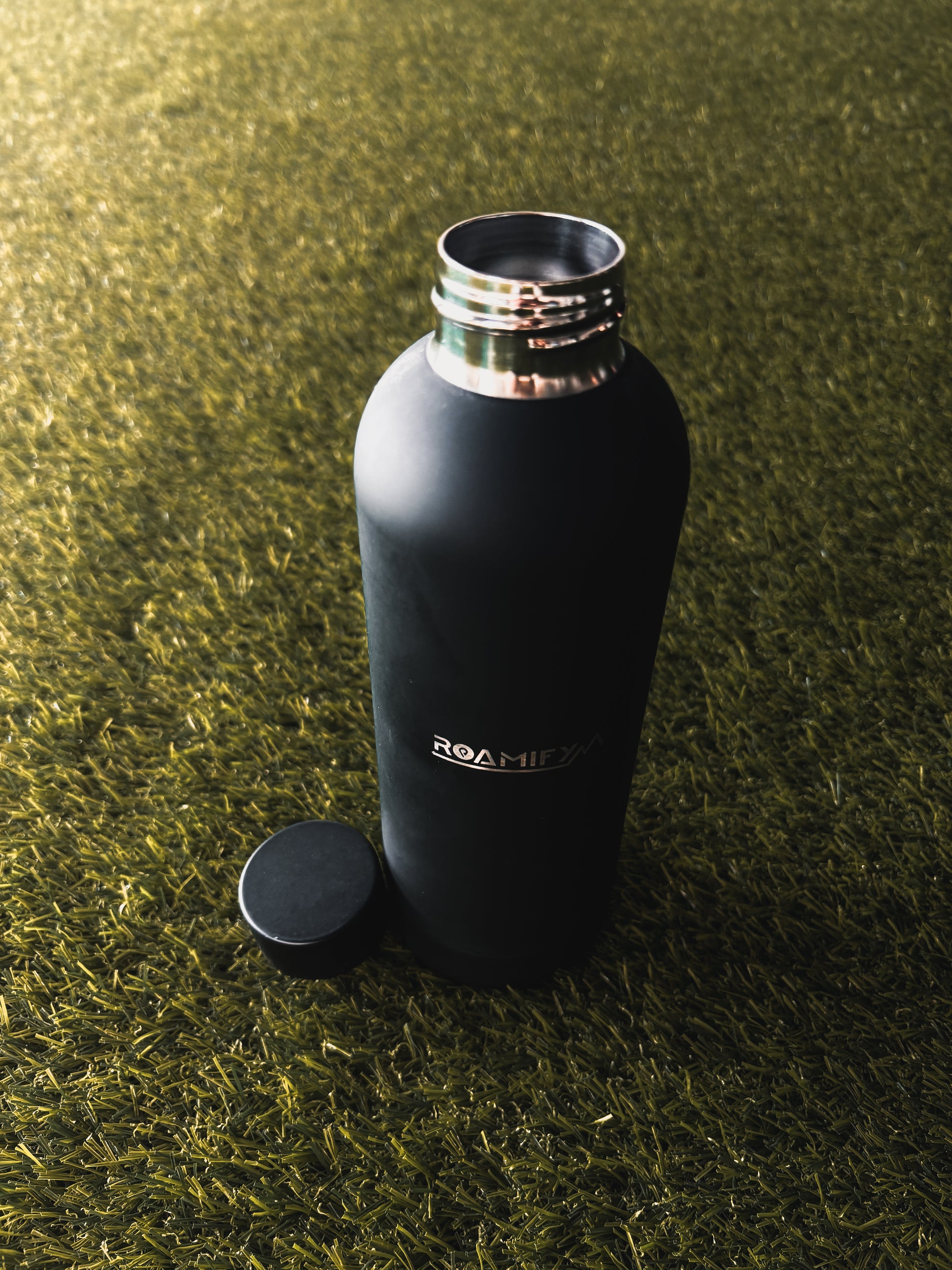 roamify cool water bottle