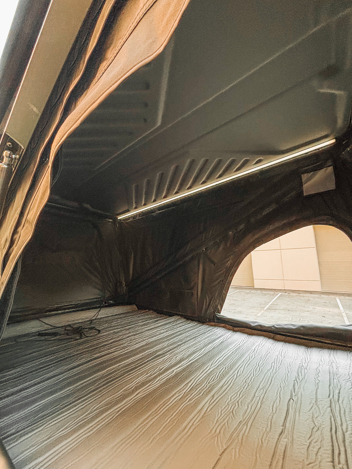Hard-Shell Roof Top Tent