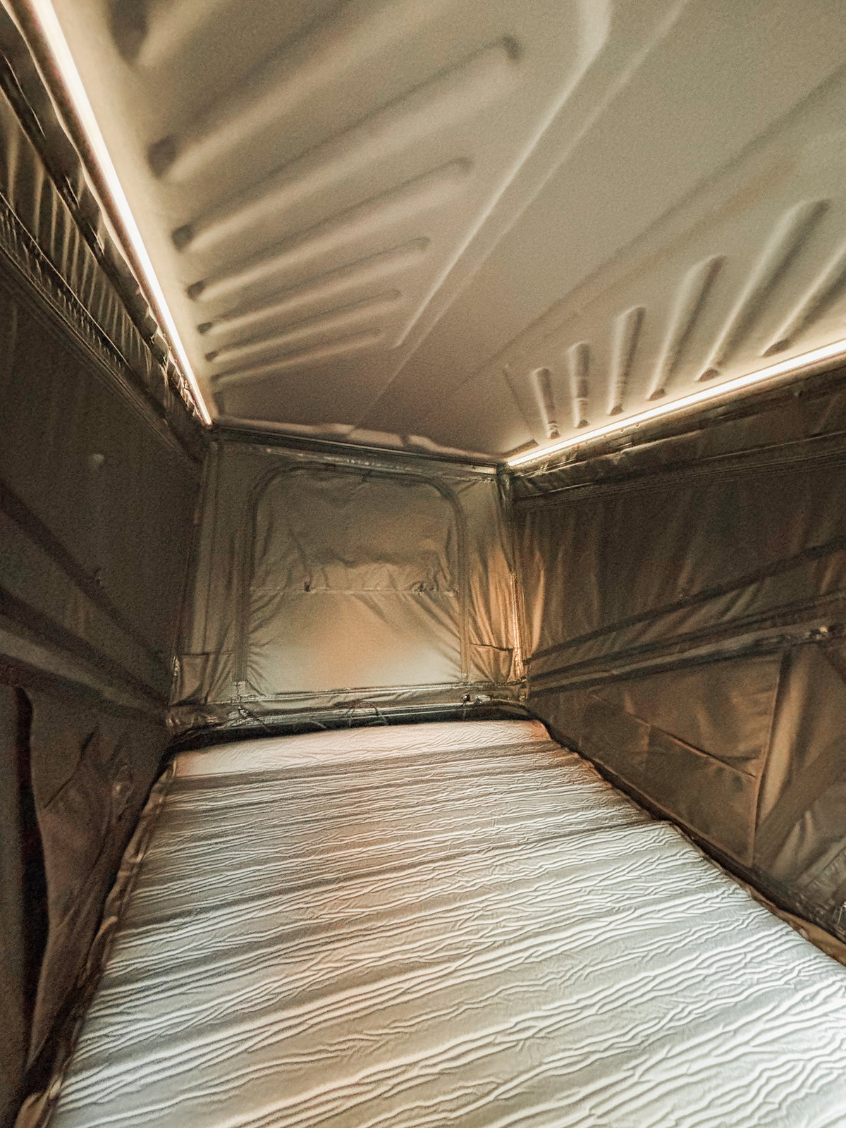 Hard-Shell Roof Top Tent